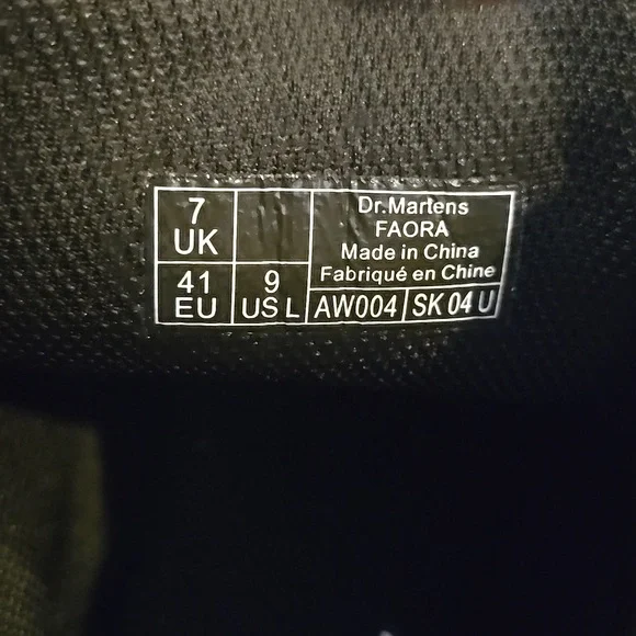 DR. Martens Faora Boots NWOT Sz USL 9 - Picture 4 of 10